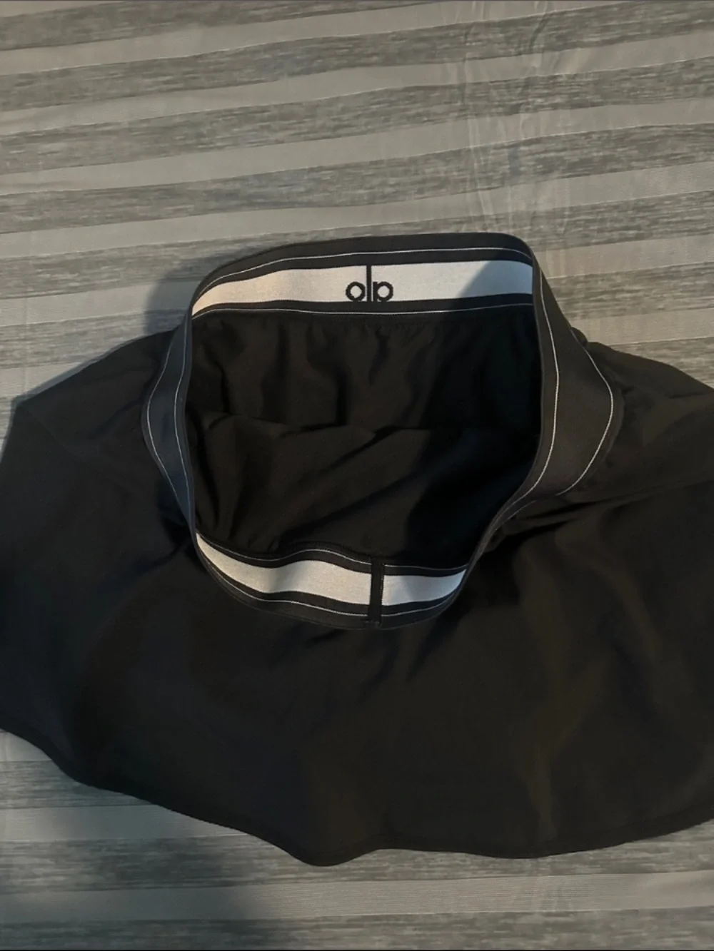 ALO Yoga Black Neck Gaiter with White Trim